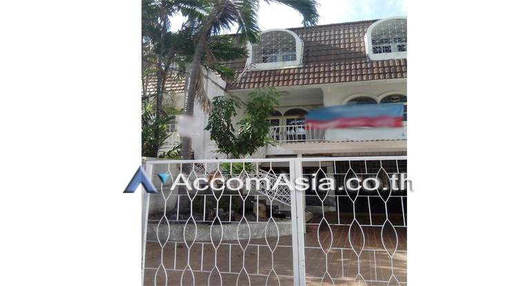  1  Townhouse For Sale in Sathorn ,Bangkok BTS Chong Nonsi AA12627