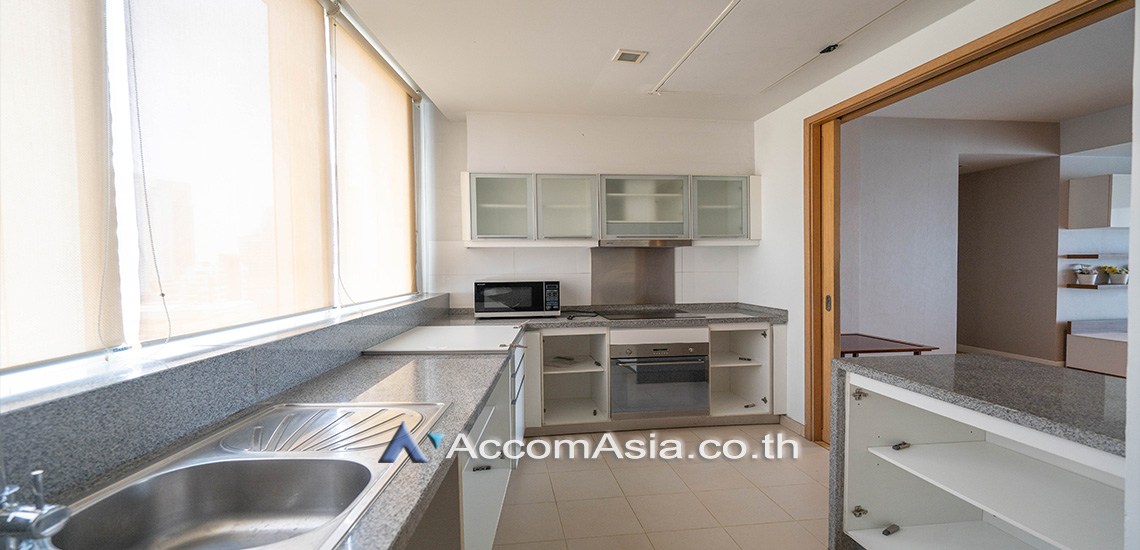 unit 3 Bedrooms  Condominium For Rent & Sale in Sukhumvit, Bangkok  near MRT Sukhumvit - BTS Asok (AA12649)