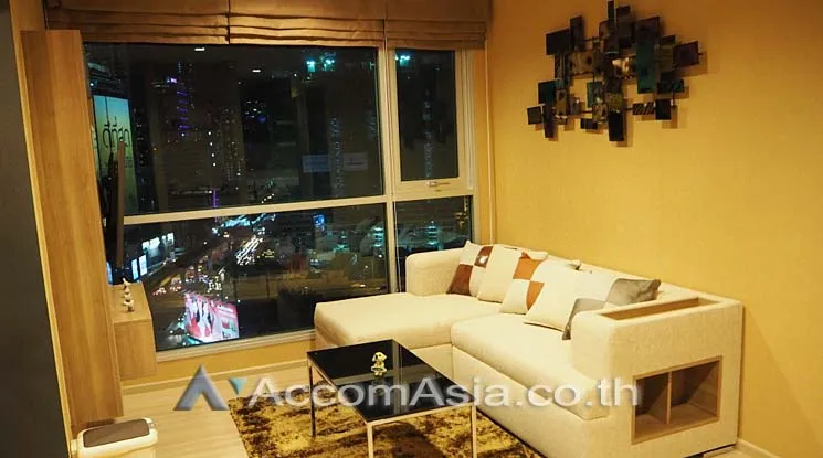 unit 1 Bedroom  Condominium For Rent in Sathorn, Bangkok  near BTS Saphan Taksin (AA12662)