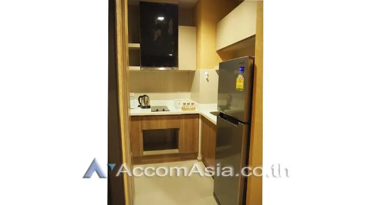 unit 1 Bedroom  Condominium For Rent in Sathorn, Bangkok  near BTS Saphan Taksin (AA12662)