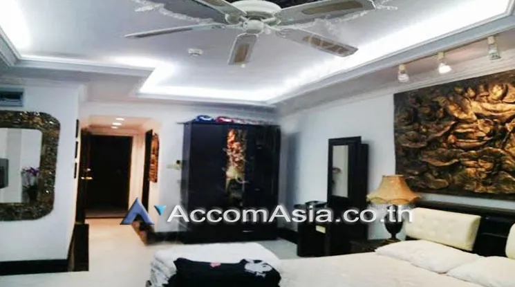 unit 2 Bedrooms  Condominium For Sale in Sukhumvit, Bangkok  (AA12684)