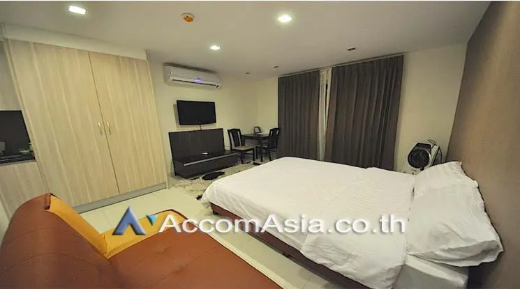 unit 1 Bedroom  Condominium For Sale in Sukhumvit, Bangkok  (AA12686)