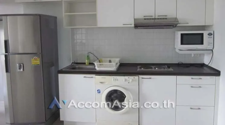 unit 1 Bedroom  Condominium For Rent in Sathorn, Bangkok  near MRT Khlong Toei (AA12699)