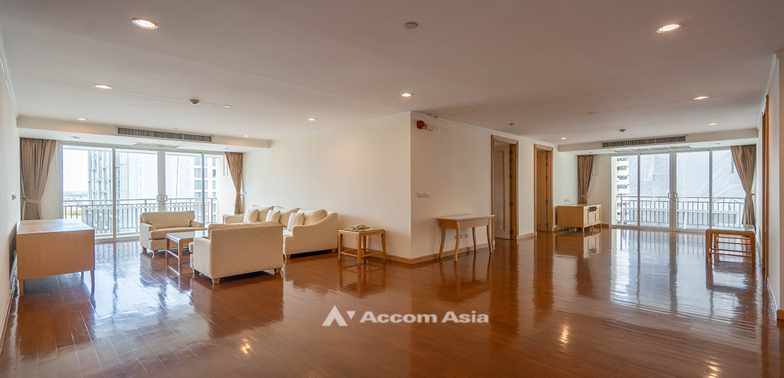  2  3 br Apartment For Rent in Sukhumvit ,Bangkok BTS Phrom Phong at Apartment with Top Facilities, Close to Emshere AA12700
