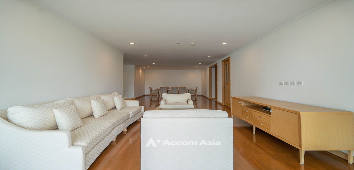 4  3 br Apartment For Rent in Sukhumvit ,Bangkok BTS Phrom Phong at Apartment with Top Facilities, Close to Emshere AA12700