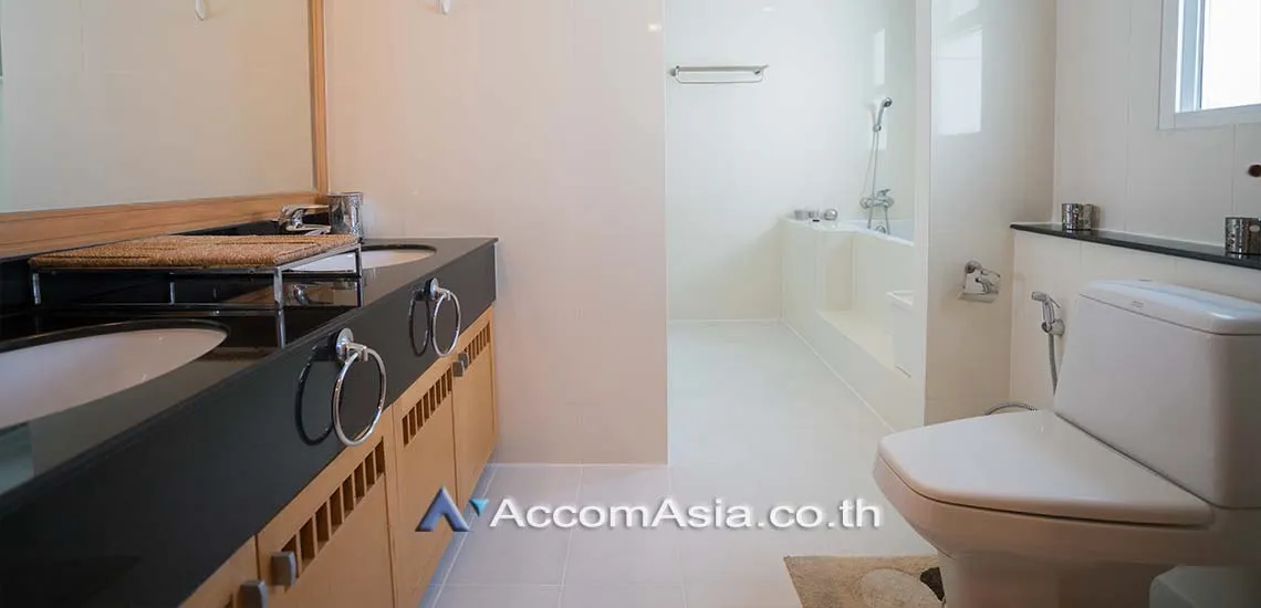 10  3 br Apartment for rent and sale in Sukhumvit ,Bangkok BTS Phrom Phong at Apartment with Top Facilities, Close to Emshere AA12702