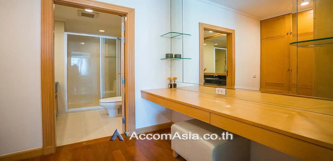 12  3 br Apartment for rent and sale in Sukhumvit ,Bangkok BTS Phrom Phong at Apartment with Top Facilities, Close to Emshere AA12702