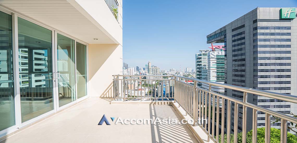 5  3 br Apartment For Rent in Sukhumvit ,Bangkok BTS Phrom Phong at Apartment with Top Facilities, Close to Emshere AA12702