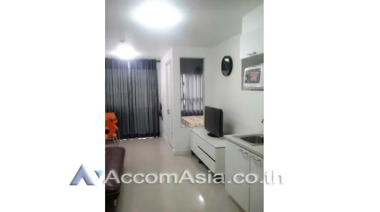 The Clover Condominium  1 Bedroom for Sale BTS Thong Lo in Sukhumvit Bangkok