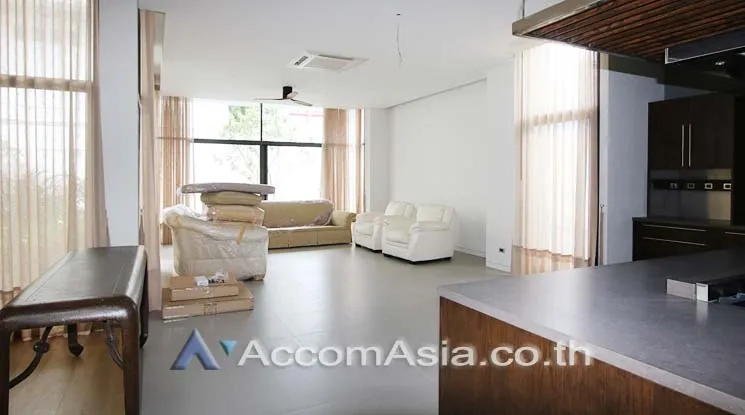 unitPrivate Swimming Pool, Pet friendly |  4 Bedrooms  House For Rent in Sukhumvit, Bangkok  near BTS Phrom Phong (AA12755)