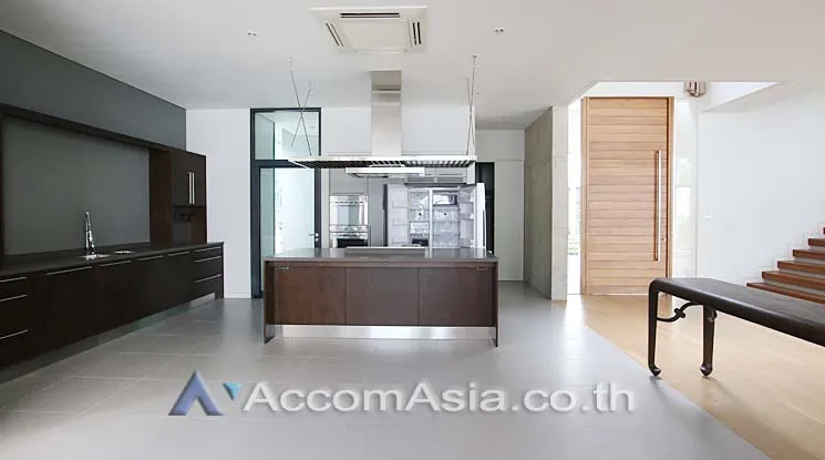 7  4 br House For Rent in Sukhumvit ,Bangkok BTS Phrom Phong at House with Private Pool AA12755