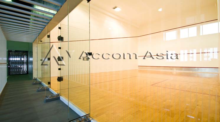  1  3 br Apartment For Rent in Sukhumvit ,Bangkok BTS Phrom Phong at Apartment with Top Facilities, Close to Emshere AA12858