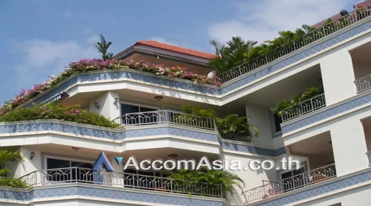 unit 2 Bedrooms  Condominium For Sale in Sukhumvit, Bangkok  (AA12894)