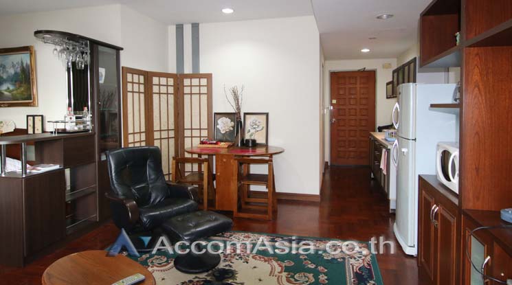  2  Studio Condominium For Rent in Ploenchit ,Bangkok BTS Ratchadamri at Baan Somthavil Ratchadamri AA12904