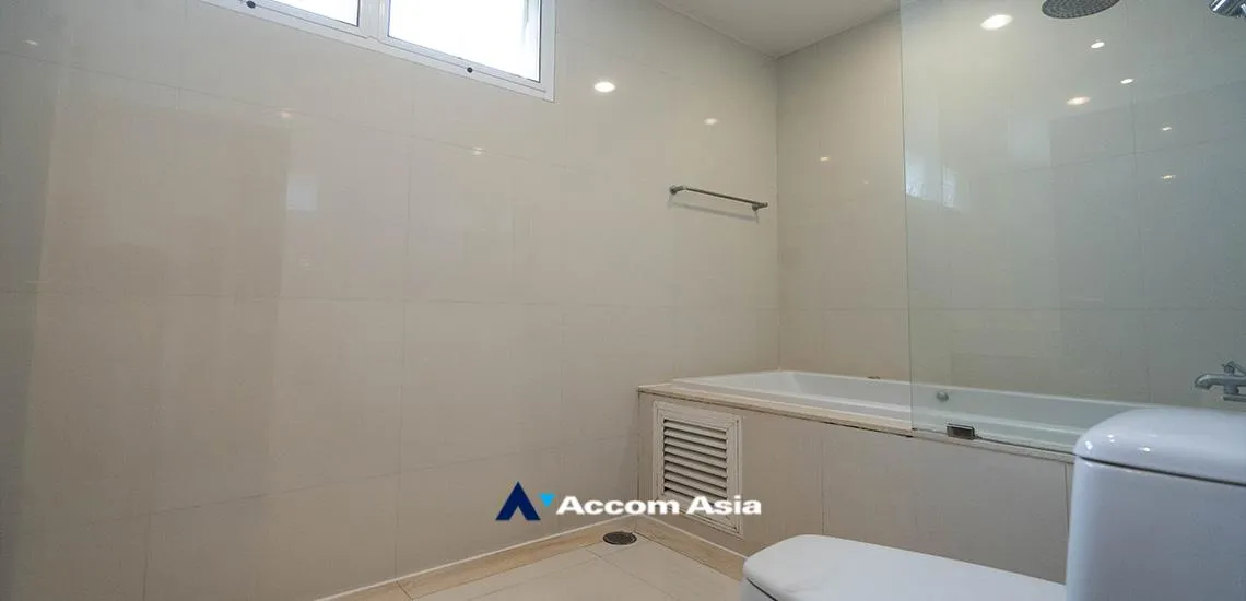 9  2 br Apartment For Rent in Sukhumvit ,Bangkok BTS Phrom Phong at Fully Furnished Suites AA12912