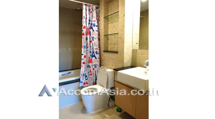 unit 1 Bedroom  Condominium For Rent in Ploenchit, Bangkok  near BTS Ploenchit (AA12925)