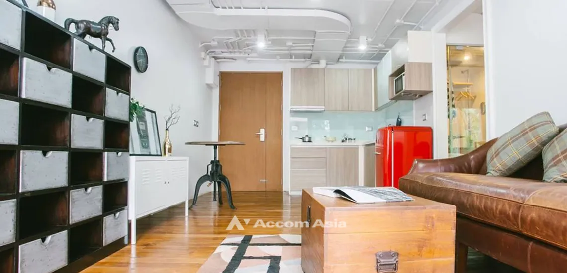 unit 1 Bedroom  Condominium For Sale in Phaholyothin, Bangkok  near BTS Ari (AA12952)