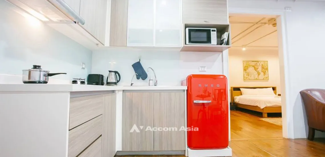 unit 1 Bedroom  Condominium For Sale in Phaholyothin, Bangkok  near BTS Ari (AA12952)