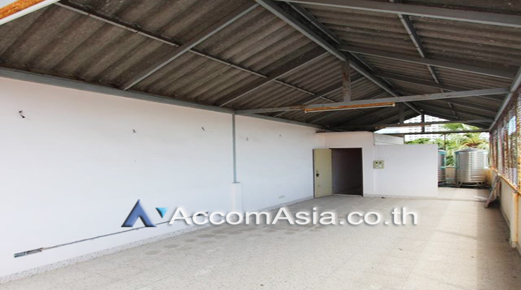 10  Shophouse For Sale in Dusit ,Bangkok  AA12995