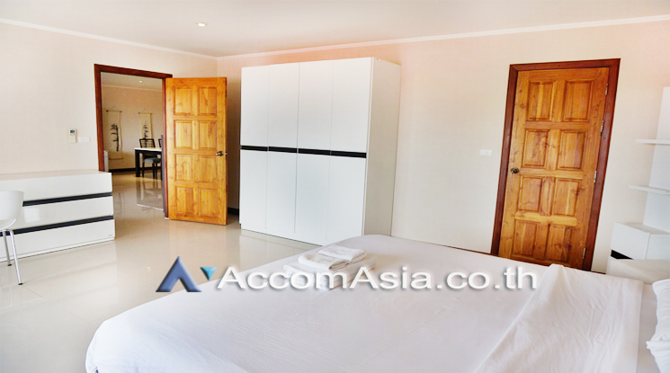 8  3 br Condominium For Sale in Sukhumvit ,Chon Buri  at Pratamnak 5 Condo AA13002