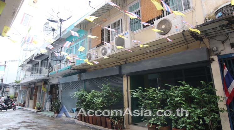  2  Townhouse For Sale in Silom ,Bangkok BTS Saphan Taksin AA13038