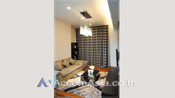  Quattro Thonglor Condominium  2 Bedroom for Rent BTS Thong Lo in Sukhumvit Bangkok