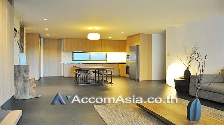 unit 2 Bedrooms  Apartment For Rent in Sukhumvit, Bangkok  near BTS Phra khanong (AA13119)