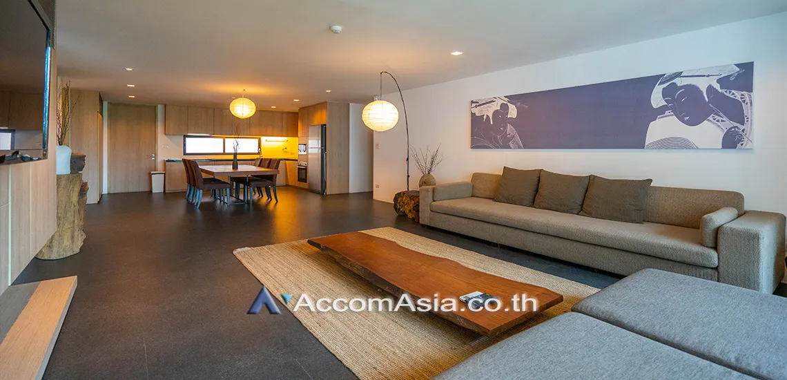 unit 2 Bedrooms  Apartment For Rent in Sukhumvit, Bangkok  near BTS Phra khanong (AA13120)