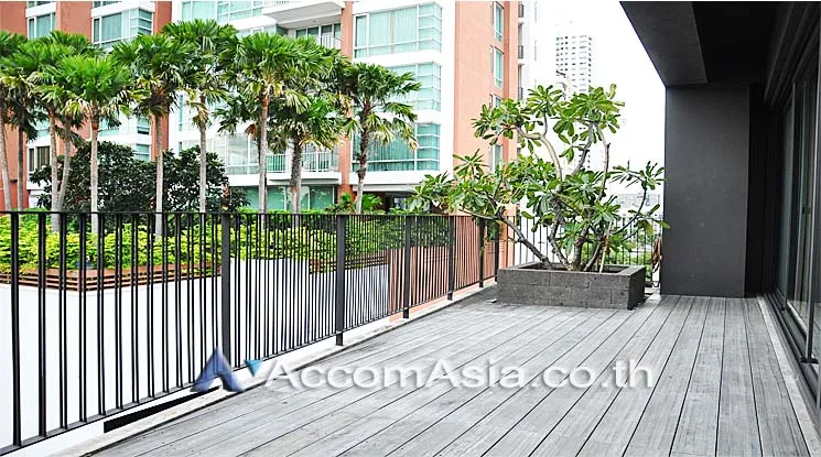 unit 2 Bedrooms  Apartment For Rent in Sukhumvit, Bangkok  near BTS Phra khanong (AA13121)