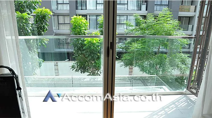 unit 1 Bedroom  Apartment For Rent & Sale in Sukhumvit, Bangkok  near BTS Ekkamai (AA13123)