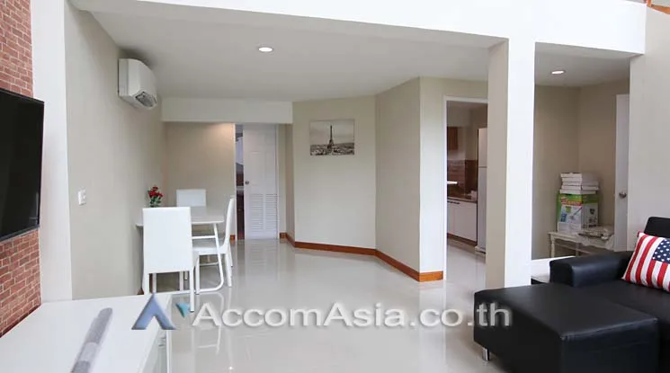 unit 2 Bedrooms  Townhouse For Rent in Sukhumvit, Bangkok  near BTS Thong Lo (AA13201)