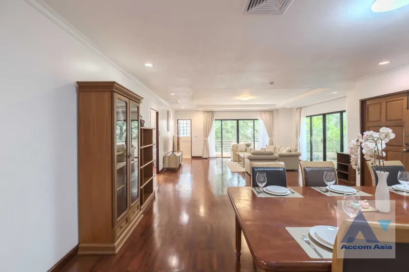 unit 3 Bedrooms  Apartment For Rent in Sukhumvit, Bangkok  near BTS Thong Lo (AA13207)