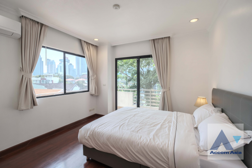 14  3 br Apartment For Rent in Sukhumvit ,Bangkok BTS Thong Lo at Urban Green Apartment AA13207