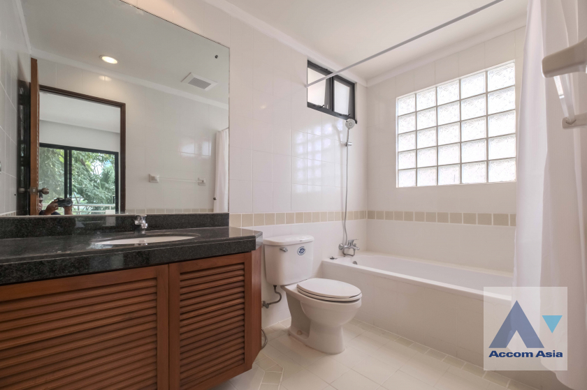 16  3 br Apartment For Rent in Sukhumvit ,Bangkok BTS Thong Lo at Urban Green Apartment AA13207