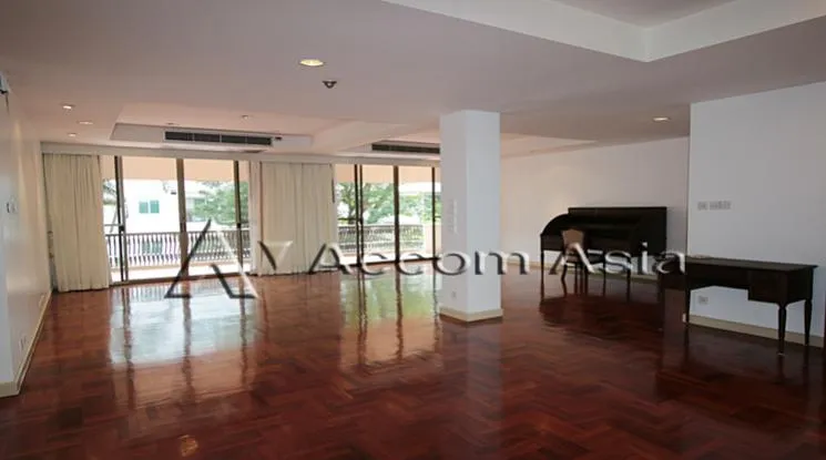 unit 3 Bedrooms  Condominium For Rent in Ploenchit, Bangkok  near BTS Ploenchit (2011804)