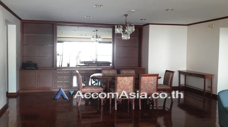 unit 3 Bedrooms  Condominium For Sale in Sukhumvit, Bangkok  (AA13221)