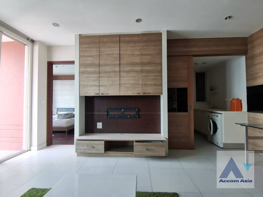 unit 1 Bedroom  Condominium For Rent & Sale in New Phetchaburi, Bangkok  near BTS Chitlom (AA13248)