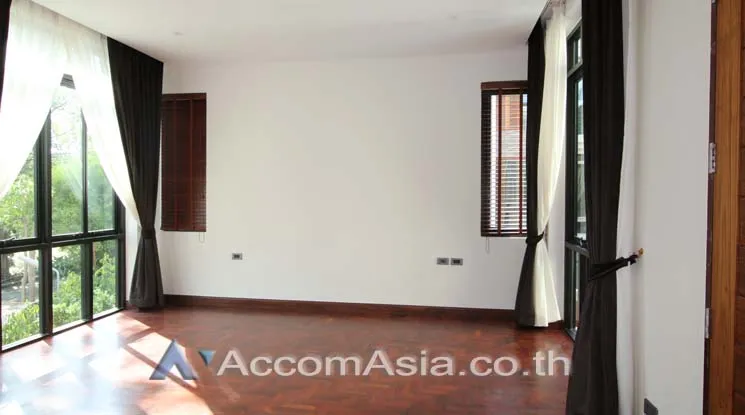 9  4 br House For Rent in Sukhumvit ,Bangkok BTS Phrom Phong at Emporium Pool Compound AA13421