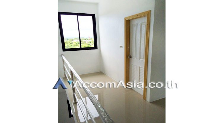 6  Shophouse For Sale in Sukhumvit ,Chon Buri  at Commercial For Sale AA13456