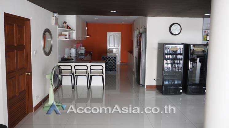 4  5 br House For Sale in Sukhumvit ,Bangkok BTS Punnawithi AA13534