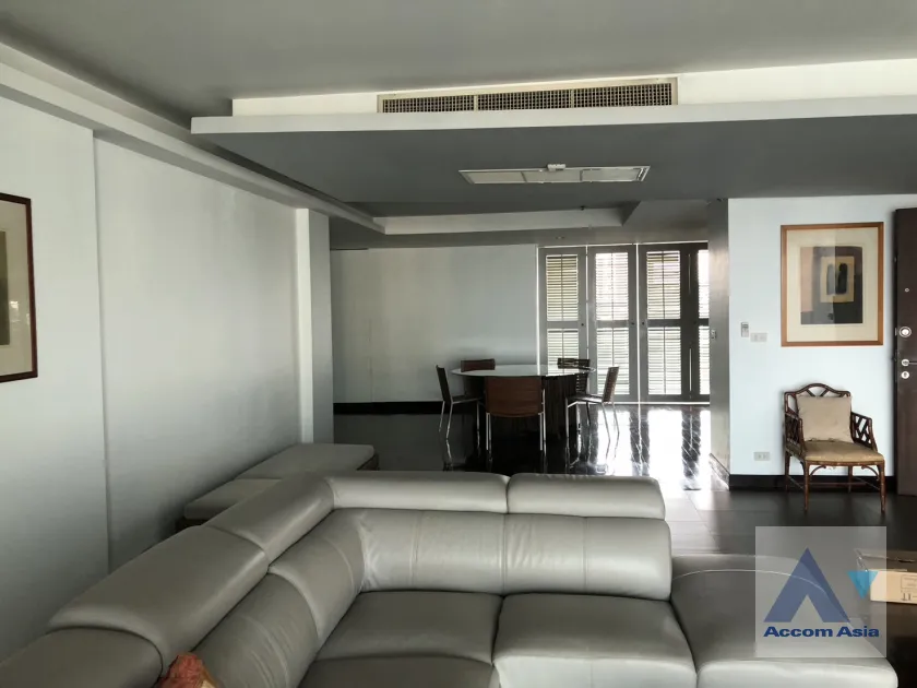 unit 1 Bedroom  Condominium For Rent & Sale in Ploenchit, Bangkok  near BTS Chitlom (AA13575)