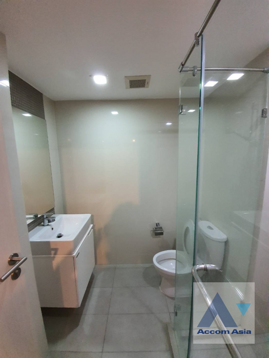 unit 1 Bedroom  Condominium For Rent in Sukhumvit, Bangkok  near BTS Phrom Phong (AA13598)