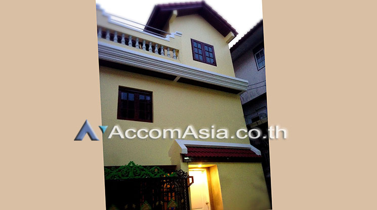  1  6 br Townhouse For Rent in Phaholyothin ,Bangkok BTS Victory Monument AA13672
