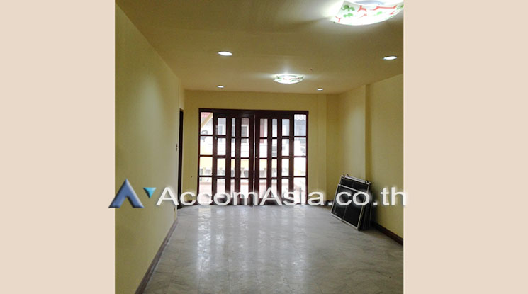  1  6 br Townhouse For Rent in Phaholyothin ,Bangkok BTS Victory Monument AA13672