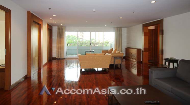 2  3 br Apartment For Rent in Sukhumvit ,Bangkok BTS Nana at Fully Furnished Apartment, Only 2 mins walk to BTS AA13749