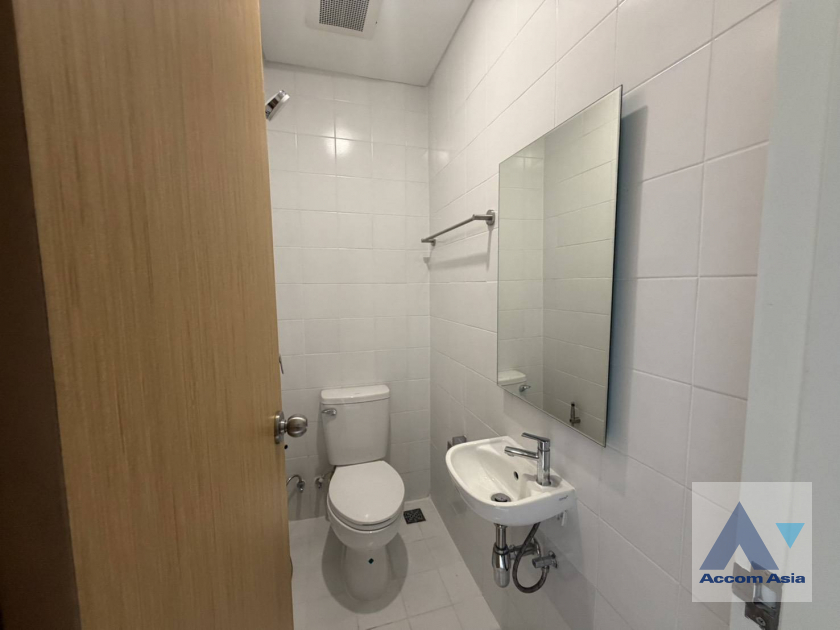 24  3 br Condominium For Rent in Sukhumvit ,Bangkok BTS Asok - MRT Sukhumvit at Domus 16 AA13939