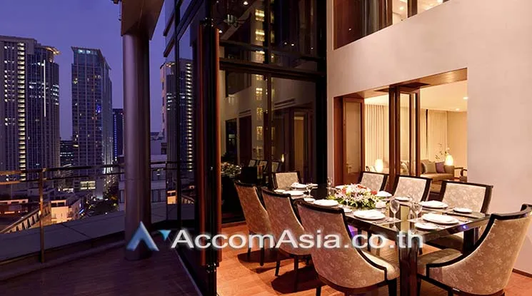 unitDuplex Condo, Penthouse |  3 Bedrooms  Apartment For Rent in Ploenchit, Bangkok  near BTS Ploenchit (AA13946)