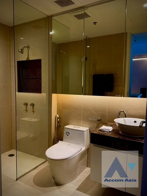 13  2 br Condominium For Rent in Silom ,Bangkok MRT Silom - BTS Sala Daeng at The Legend Saladaeng AA13953