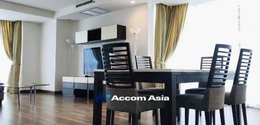unit 2 Bedrooms  Condominium For Rent in Ploenchit, Bangkok  near BTS Ratchadamri (AA14011)