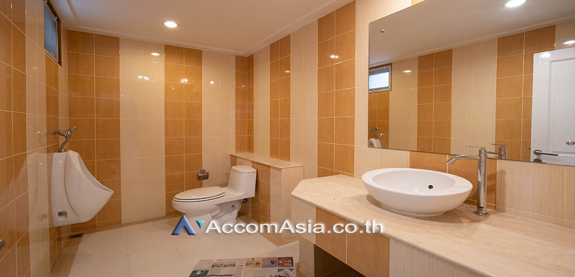 14  3 br Apartment For Rent in Sukhumvit ,Bangkok BTS Phrom Phong at High rise building AA14075